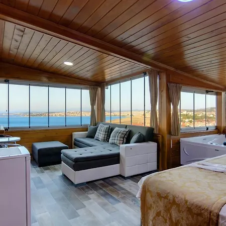 فندق مبيت وإفطار Cunda Bal