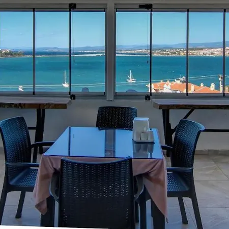 Cunda Bal Bed & Breakfast *